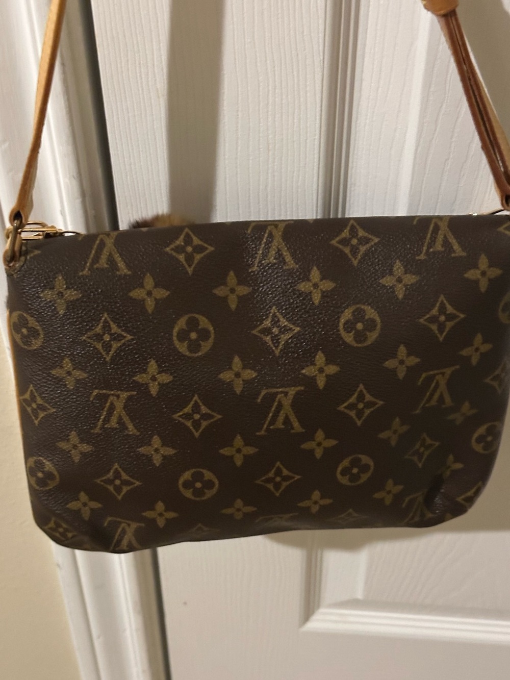 Authentic Louis Vuitton Musette Tango Monogram Shoulder Bag + COA - Picture 4 of 15
